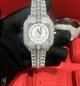 AARVA JEWELS Montre rectangulaire de luxe pour femme en acier inoxydable incrustée de diamants, cadran analogique à quartz saphir 30 mm, bracelet pliant 20 mm - Product Image 1