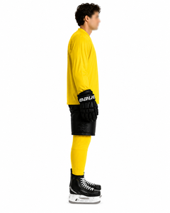 เสื้อฮอกกี้น้ำแข็งแขนยาวสีเหลืองสำหรับผู้ชาย พร้อมถุงมือสีดำและรองเท้าสเก็ต คอกลม ผลิตจากโพลีเอสเตอร์ซับเหงื่อ เหมาะสำหรับฤดูหนาว - Product Image 1