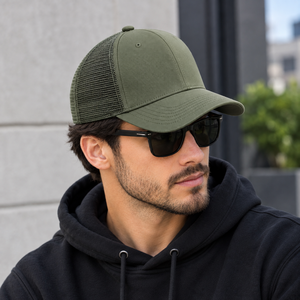 Casquettes en maille personnalisées avec logo, style camionneur en polyester, ajustables avec fermeture snapback, pour les détaillants de vêtements d'extérieur - Product Image 1