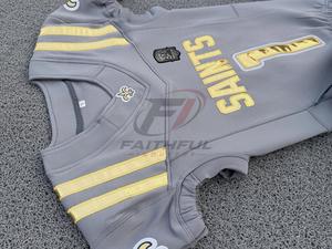 Ensemble de maillots de football américain Saints gris et or, sublimé, manches courtes, nom d'équipe personnalisé, fusion sans couture, évacuation de l'humidité, 100% - Product Image 3