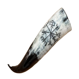 Chope à bière artisanale en corne de buffle, style animalier médiéval, écologique, avec support en bois, personnalisable, OEM, vente en gros - Product Image 1