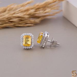 Boucles d'oreilles clous halo en or massif 10K avec CZ jaune taille émeraude, bijoux élégants et étincelants pour femme, style cadeau intemporel - Product Image 5