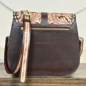 Bolso Bandolera de Cuero Genuino Hecho a Mano con Diseño Floral de Cerezas y Motivos Western, Bolsos Cruzados para Mujer - Product Image 5