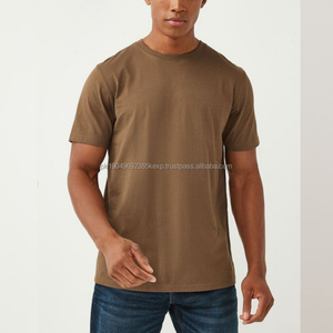 Camiseta Negra Lisa de Alta Calidad, 100% Algodón Premium, Personalizable con Logotipo, Cuello Redondo para Hombre - Product Image 3