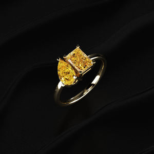 Anillo moderno de moissanita amarilla de 2.30 quilates con corte radiante en forma de pera, oro amarillo de 14 quilates, anillo de compromiso de lujo hecho a mano en India, regalo para ella. - Product Image 3
