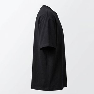 เสื้อยืดโอเวอร์ไซส์ทรงหลวมไหล่ตกสำหรับผู้ชาย สไตล์สตรีทแวร์ ผ้าฝ้าย 100% เนื้อหนา รับสกรีนโลโก้ สั่งซื้อจำนวนมากได้ รุ่นคลาสสิก - Product Image 3