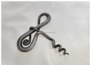 Collier pendentif feuille de fer forgé à la main artisanat unique bijoux chrétiens en acier inoxydable de l'Inde - Product Image 2