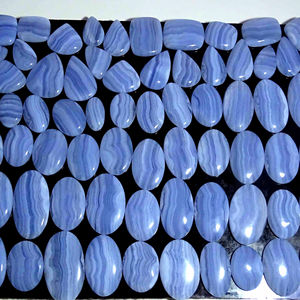 เครื่องประดับอัญมณีควอตซ์อัญมณีหลวมสีฟ้าลูกไม้สีฟ้าธรรมชาติที่สวยงามมีรูปร่างและขนาดที่หลากหลายขายส่งสำหรับการทำเครื่องประดับ - Product Image 1