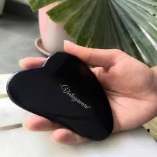 Masajeador Facial Ovalado de Cuerno de Búfalo Ecológico de ILAHI con Tabla Gua Sha, Acabado Pulido, Diseño Moderno, Coleccionable, Uttar Pradesh - Product Image 6