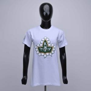 T-shirts pour femmes de qualité supérieure avec logo personnalisé, col rond, manches courtes, devant avec broderie en chenille - Product Image 1