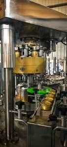Machine industrielle automatique de rinçage, de remplissage et de sertissage de boîtes de conserve pour l'emballage et le conditionnement de boissons et d'aliments - Product Image 3