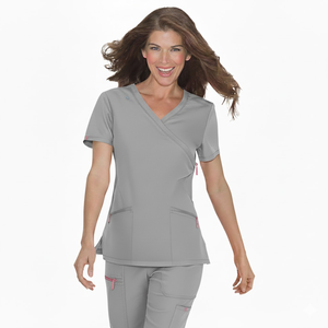 Haut de blouse médicale marron à col en V pour femme avec poches, uniforme d'hôpital en tissu tissé coton-polyester - Product Image 1