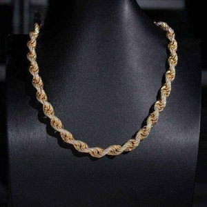 Proveedor Indio: Cadena Cubana de Eslabones Helados con Moissanita Completa, Estilo Lujoso, Chapado en Oro 14K/18K, Joyería Hip Hop, Personalizable - Product Image 2