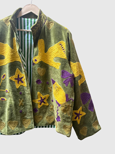 Chaqueta de terciopelo con cuello mandarín y patrón animal bordado a mano, manga larga, talla grande, para otoño. - Product Image 4