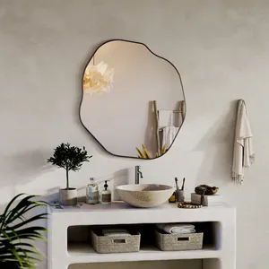 Miroir mural en verre de forme irrégulière, design minimaliste, décoration abstraite pour salle de bain, intérieur de la maison - Product Image 1