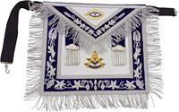 Tablier maçonnique brodé sur mesure en tissu bleu avec franges argentées et motif symbolique, style classique pour usage vestimentaire