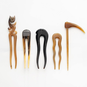 Épingle à cheveux en corne de buffle naturelle gravée sur mesure |   Bâtonnet à cheveux artisanal et écologique - Product Image 6