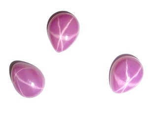 Rubis Étoilé Rose Poire 7x9 mm 2 Carats, Cabochon Poli Opacifié Créé en Laboratoire avec Effet Étoile à 6 Branches pour la Fabrication de Bijoux - Product Image 5