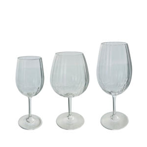 Copas de vino de plástico personalizadas, irrompibles, con diseño acanalado. - Product Image 5