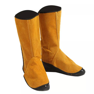 Couvre-chaussures de pompier en cuir de vachette pleine fleur soudé, résistant à la chaleur et ignifuge, protection de niveau D, vente en gros - Product Image 1