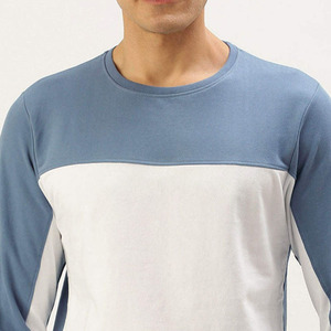 เสื้อสเวตเชิ้ตผู้ชายลำลองสำหรับฤดูหนาว ระบายอากาศได้ดี ผ้าฝ้ายฟลีซ 100% คอกลม ทรงปกติ ตัดต่อสีตัดกัน ขายส่ง - Product Image 3