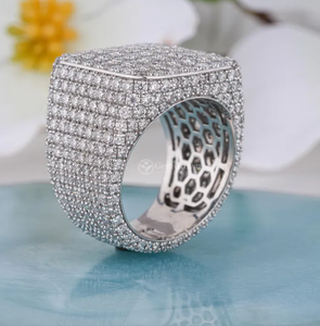 Anillo de Moissanita Helada con Corte Brillante y Engaste de Garras, Banda de Plata Esterlina con Baño de Platino, Joyería Geométrica Estilo Hip Hop - Product Image 2