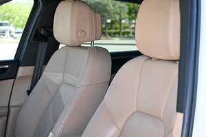 Porsche Macan 2021 de alta calidad, suministro al por mayor de autos usados con calidad de exportación - Product Image 4