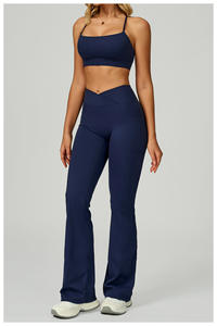 Ensemble de yoga et de sport 2 pièces pour femme : Crop top à manches longues, leggings d'entraînement et brassière de sport - Product Image 4