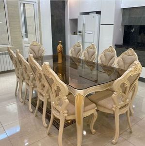 Juego de Comedor de Lujo Hecho a Mano en Blanco y Dorado para 10 Personas, Mesa con Tapa de Cristal y Tallado Victoriano Ornamentado - Product Image 1