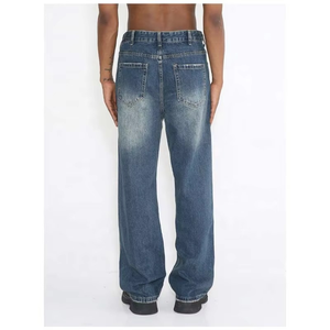 Jean en denim délavé vintage léger pour homme, coupe droite décontractée, taille mi-haute, avec fermeture éclair et poches latérales, idéal pour l'été - Product Image 2