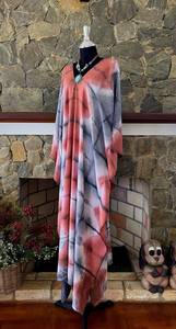 Caftán de Rayón con Estampado Tie Dye Coral, Vestido Maxi Bohemio, Talla Grande, Traje de Baño para Playa - Product Image 5