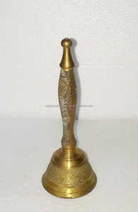 Cloche d'autel avec métal en laiton de qualité supérieure, idéale pour la décoration de la prière et de la célébration Design de finition de la cloche - Product Image 2