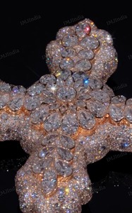 Colgante de cruz de Jesús con incrustaciones de diamantes, colgante de hip hop personalizado para hombre, joyería de hip hop, amuleto de Jesús con incrustaciones de diamantes, colgante de moissanita - Product Image 2