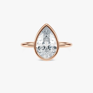 Anillo de compromiso solitario de lujo con diamante cultivado en laboratorio de 3.00 CT, corte pera y engaste de bisel, para fiesta, en oro de 14 quilates - Product Image 5