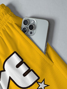 Shorts de basket-ball jaunes unisexes personnalisés avec broderie, vente en gros d'usine, streetwear vintage, maille 100% polyester, séchage rapide - Product Image 4