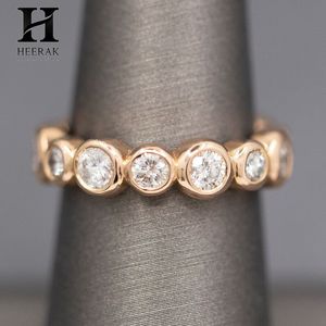 Anillo de eternidad con diamantes redondos engastados en bisel, banda de oro rosa de 14K/18K, anillo de compromiso y aniversario de bodas para mujer - Product Image 5
