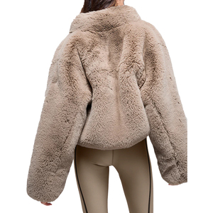 Veste Courte en Fausse Fourrure de Luxe pour Femme, Manteau d'Hiver Doux avec Fermeture Éclair Discrète, Vêtement d'Extérieur Tendance, Option Personnalisée OEM Marque Privée - Product Image 2