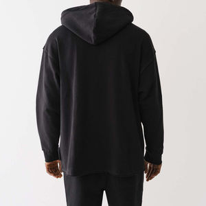 Sweat-shirt à capuche oversize noir pour homme avec imprimé lettres jaunes en molleton de coton, style décontracté, pour l'automne, vente en gros, sweat-shirt à capuche imprimé en relief - Product Image 3