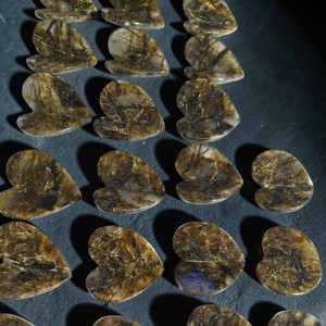 Cœur de Labradorite Premium Sculpté et Poli – Cristal de Guérison en Gros - Product Image 5