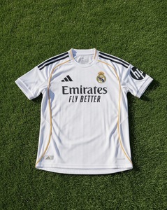 Uniforme de Fútbol Personalizado Unisex, Jersey y Pantalones Cortos con Serigrafía, Ropa Deportiva de Secado Rápido, Fabricante OEM - Product Image 1