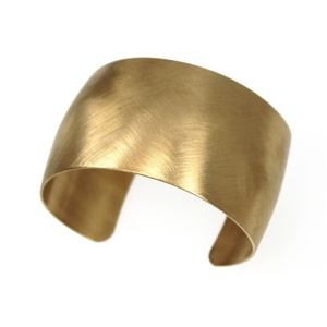Boutons de manchette et bracelets en laiton et cuivre anciens, élégance ethnique intemporelle avec accessoires de mode en cristal - Product Image 3