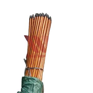 Escoba de madera vietnamita 2 en 1 con diseño de grano de eucalipto, cabeza de escoba de PVC y recogedor, herramienta de limpieza duradera a prueba de agua para el hogar - Product Image 1