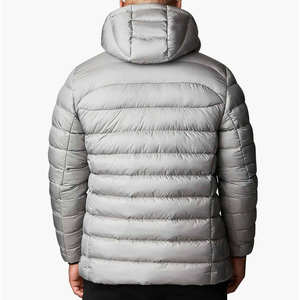 Blouson matelassé léger et pliable pour homme 2025 avec col montant, résistant à l'eau, capuche amovible et logo frontal - Product Image 4