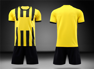 Conjunto de Uniforme de Fútbol Personalizado Rojo, 100% Poliéster, Manga Corta, para Entrenamiento, Ropa de Equipo - Product Image 4