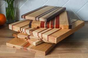 La mejor tabla de cortar de bambú con superficie antimicrobiana para cortar de forma segura carne cruda, verduras y pan. - Product Image 6