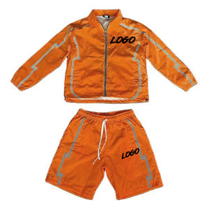 Conjunto Deportivo Personalizado de Dos Piezas, Diseño de Chándal con Corte y Costura, Ropa Urbana, Chaqueta Cortavientos de Nailon Reflectante 3M para Hombre - Product Image 1