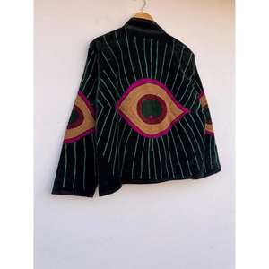 Suéter de Mujer Estilo Boho, Tejido a Mano, con Bordado Suzani de Ojo Turco Negro, de Algodón y Terciopelo, Reversible, para Otoño/Invierno - Product Image 3