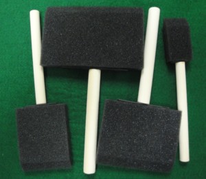 HC0209 <b>Foam</b> <b>Paint</b> <b>Brushes</b> | <b>Foam</b> <b>Paint</b> <b>Brushes</b> Set of 3 Green Square Head with Wooden Handle - Product Image 4
