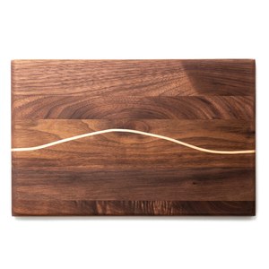 Planche à découper et plateau de service en bois, forme rectangulaire durable, qualité supérieure, fabrication artisanale sur mesure - Product Image 4