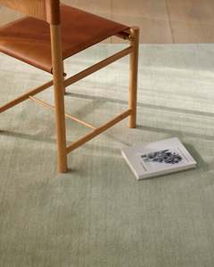 Alfombra de Lana de Nueva Zelanda Tejida a Mano de Alta Calidad, Diseño Minimalista de Lujo - Product Image 4